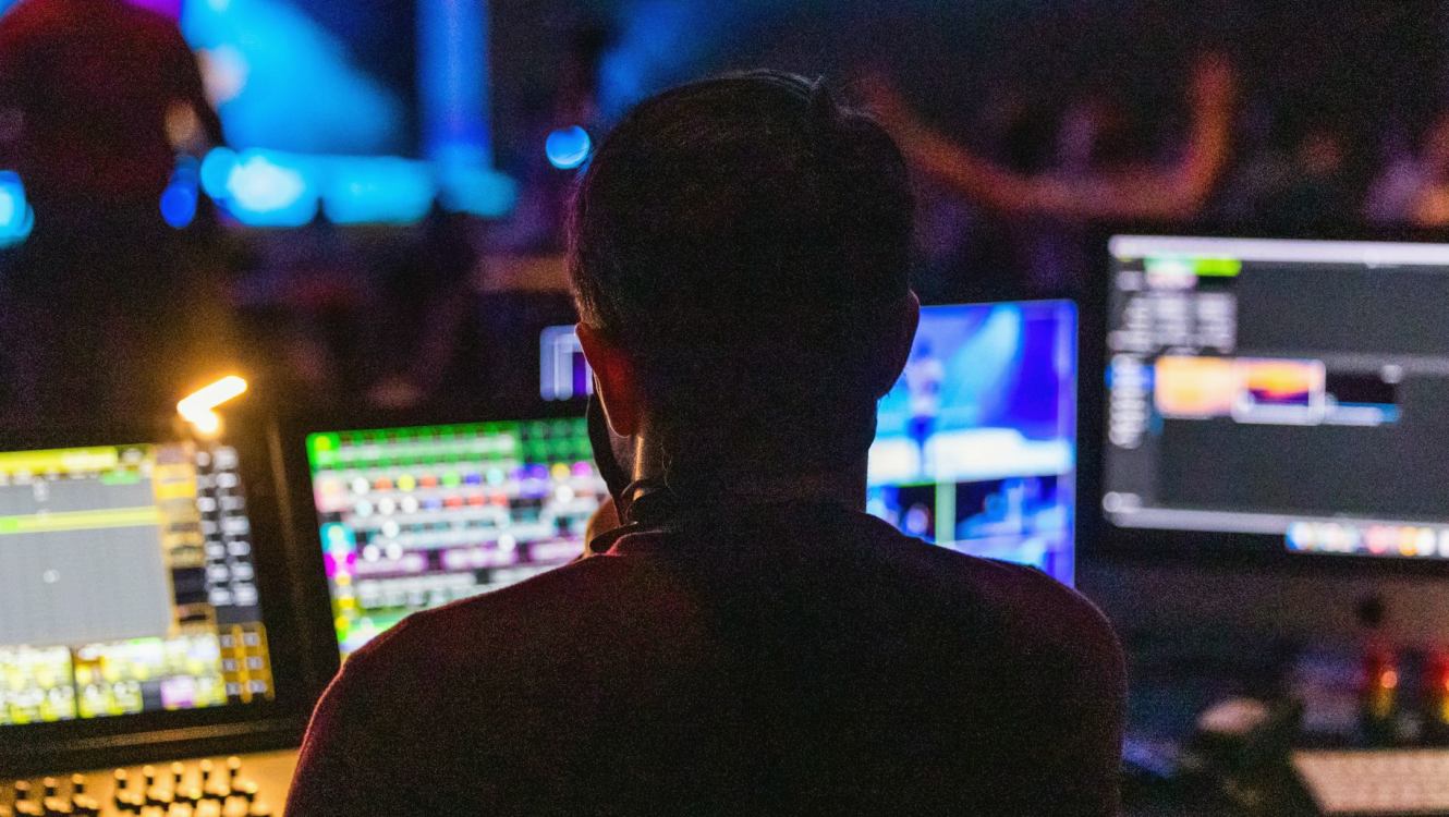 What Live Signal Management Costs and What Moves the Price